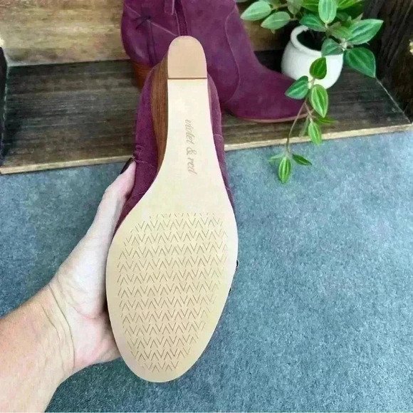 New Full Leather VIOLET & RED Beautiful Fall Wedge Boots in Merlot - Size 8.5 - Picture 8 of 14